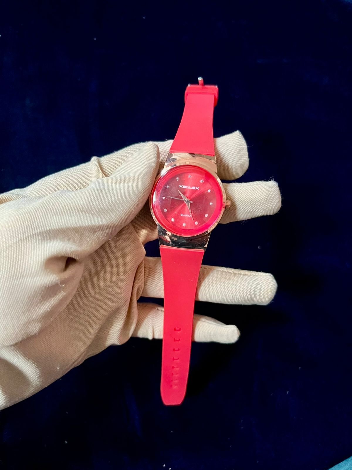 WhatsApp-Image-2025-12-21-at-9.08.34-PM.jpeg Sporty Ladies Watch Rubber Strap Red Edition - Image 1
