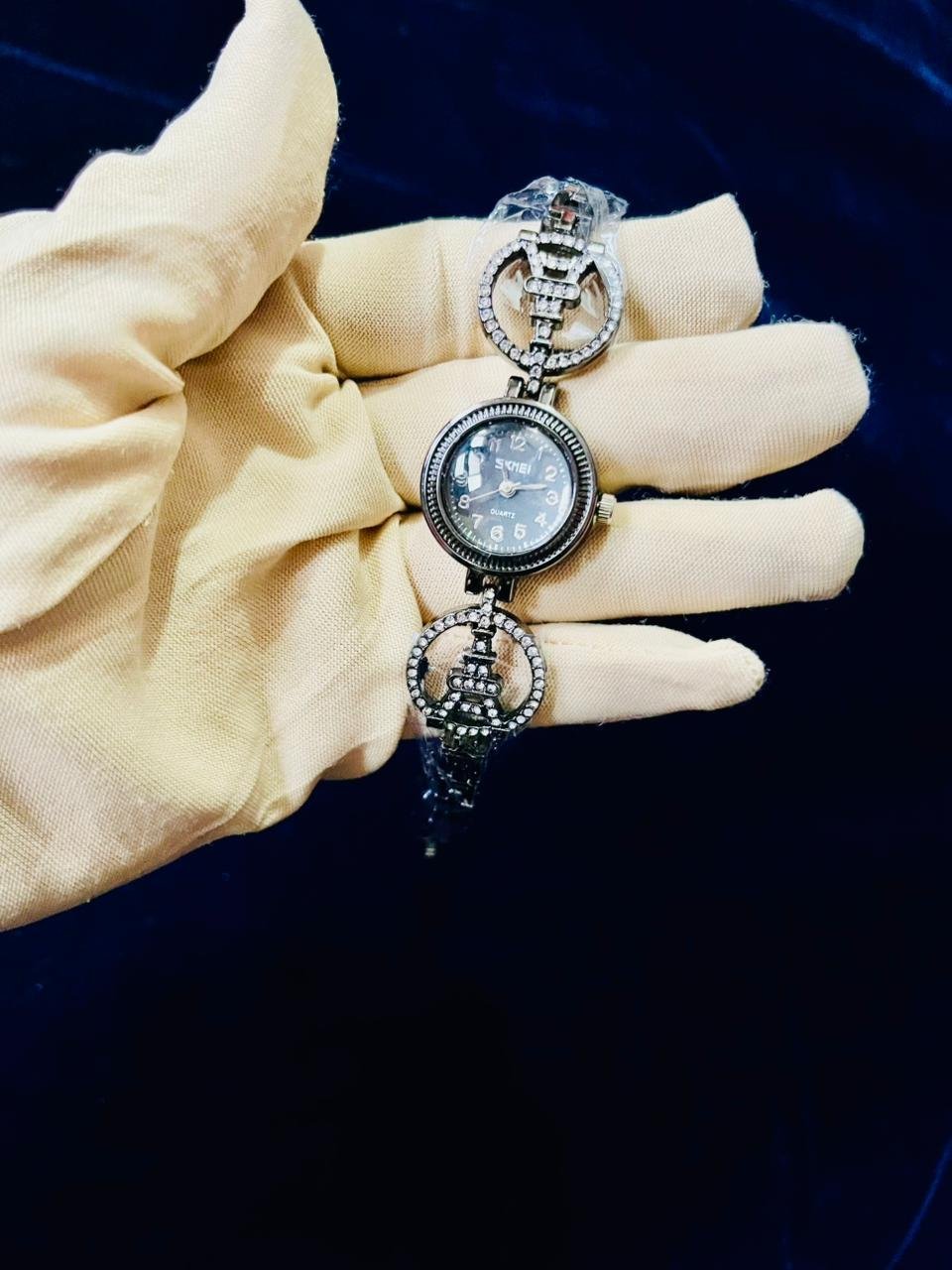 WhatsApp-Image-2025-12-21-at-9.09.21-PM-1.jpeg Aurex Crystal Bracelet Watch Silver Elegance - Image 1