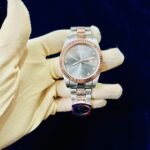 Men Elegant Watch Grey Dial Rose Gold Bezel